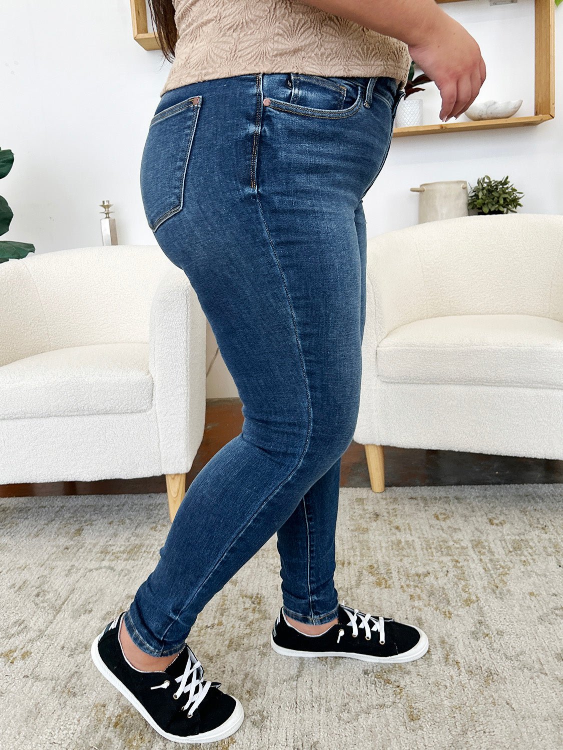 Judy Blue Full Size Classic Handsand Skinny Jeans - Singing Wind Market